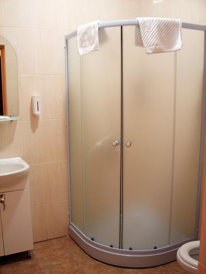 Pershyi Kordon Tourist Complex Hotel Medvedevka ภายนอก รูปภาพ
